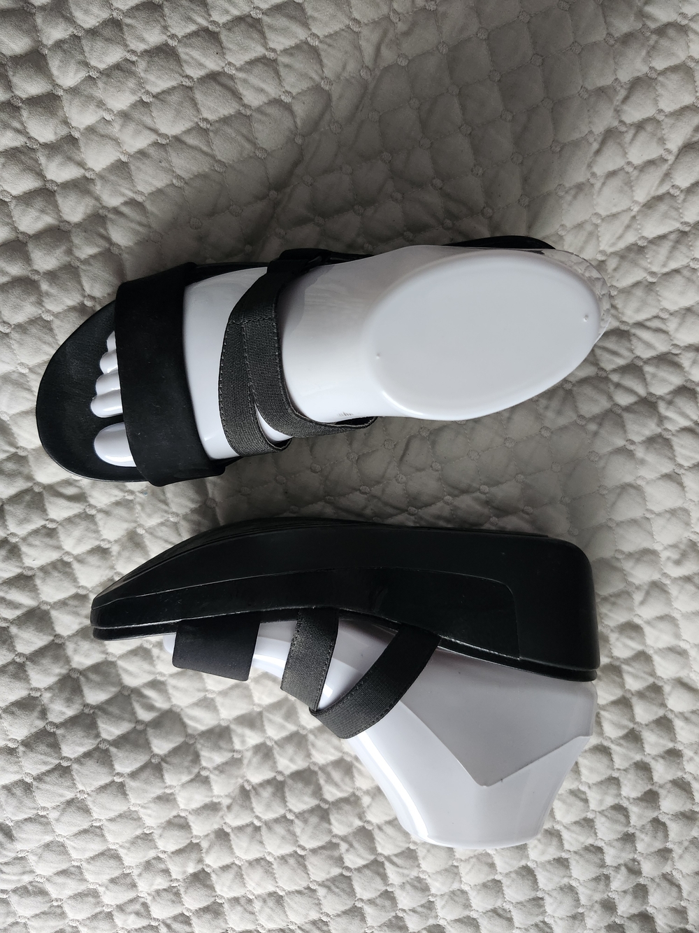 Kenneth Cole Black Platform Slide Sandals with Elastic Straps